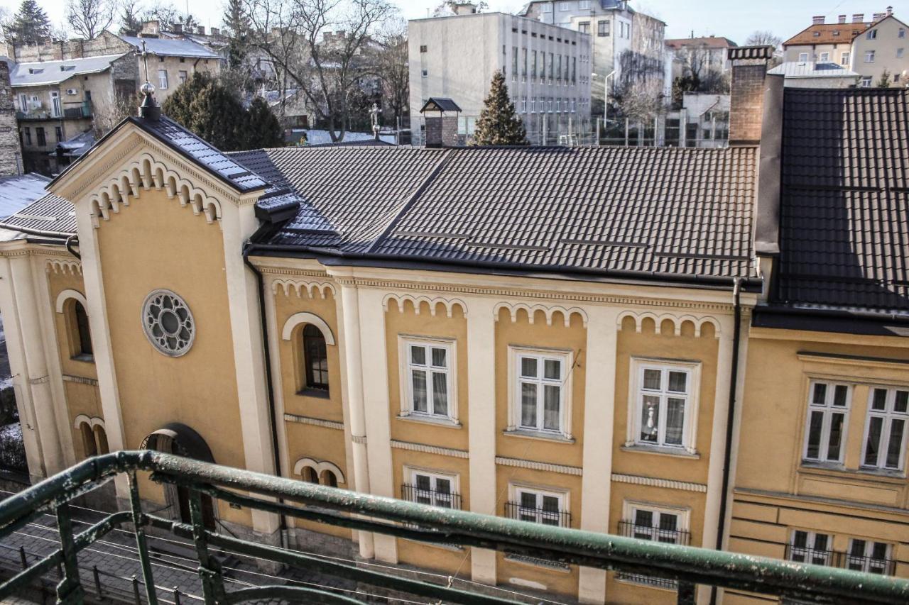 Dimitris Apartment Lviv Kültér fotó
