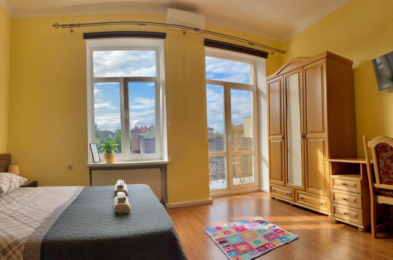 Dimitris Apartment Lviv Kültér fotó